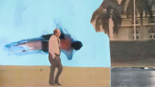 Using printouts to create stop motion animation, this work is a composition of images borrowed from tourist advertisements and travel documentary clips produced in the past.